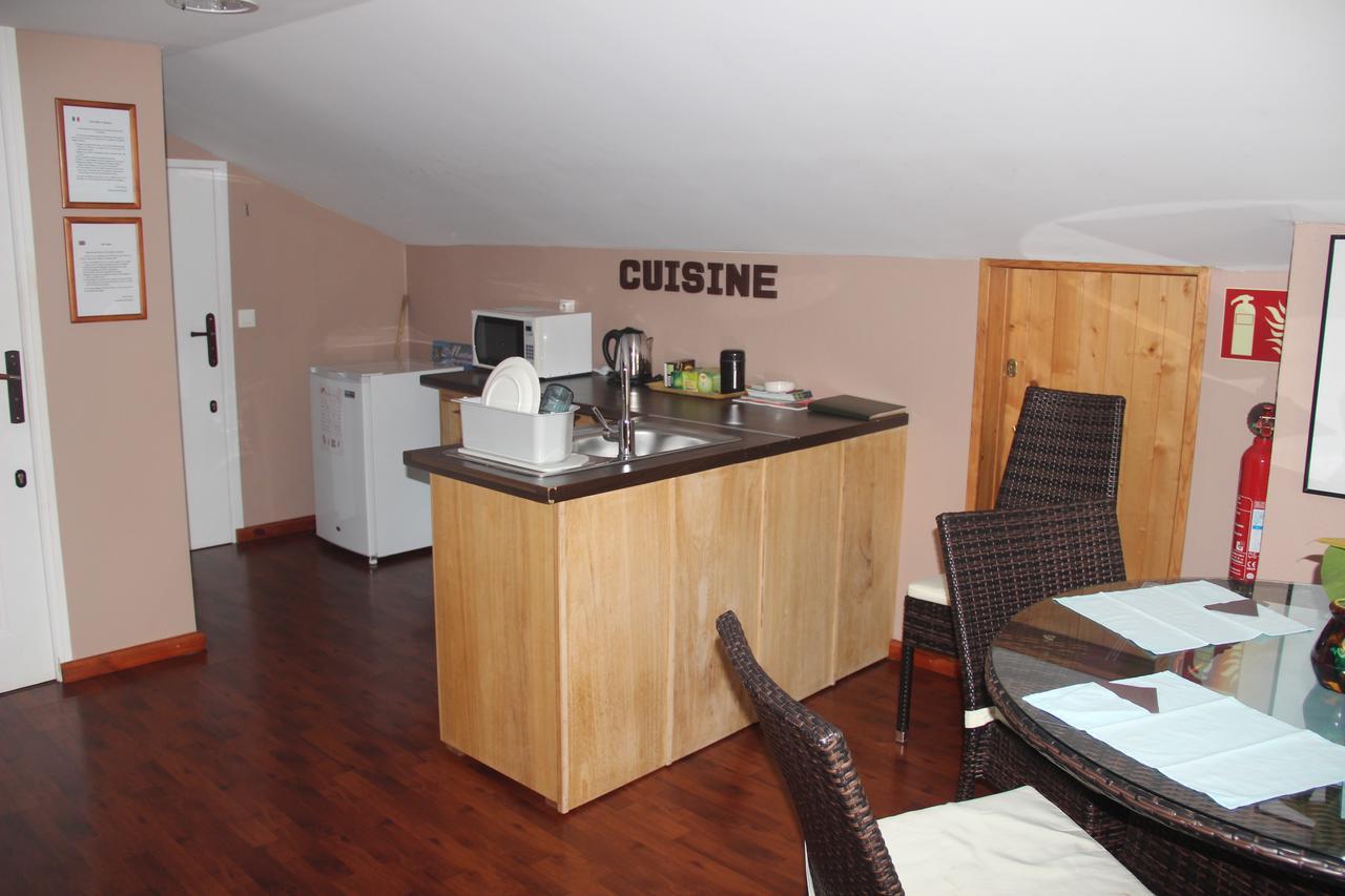 Bed and Breakfast Le Colibri Le Dix-Septieme Экстерьер фото